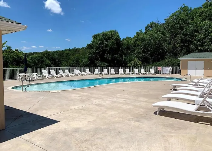 The Best Lake View In Ozark.